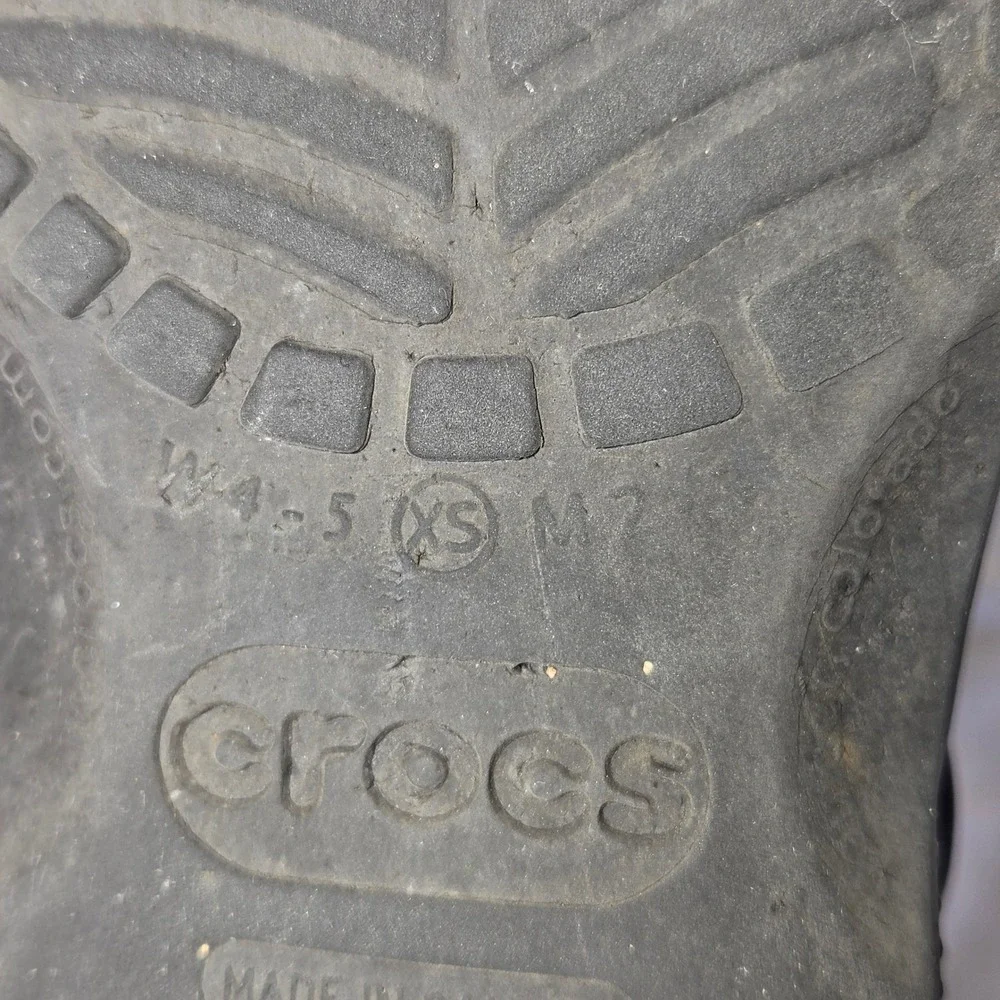 Crocs Classic Clog Black Slip On Sandals Mens 2 Womens 4-5 XS S1620